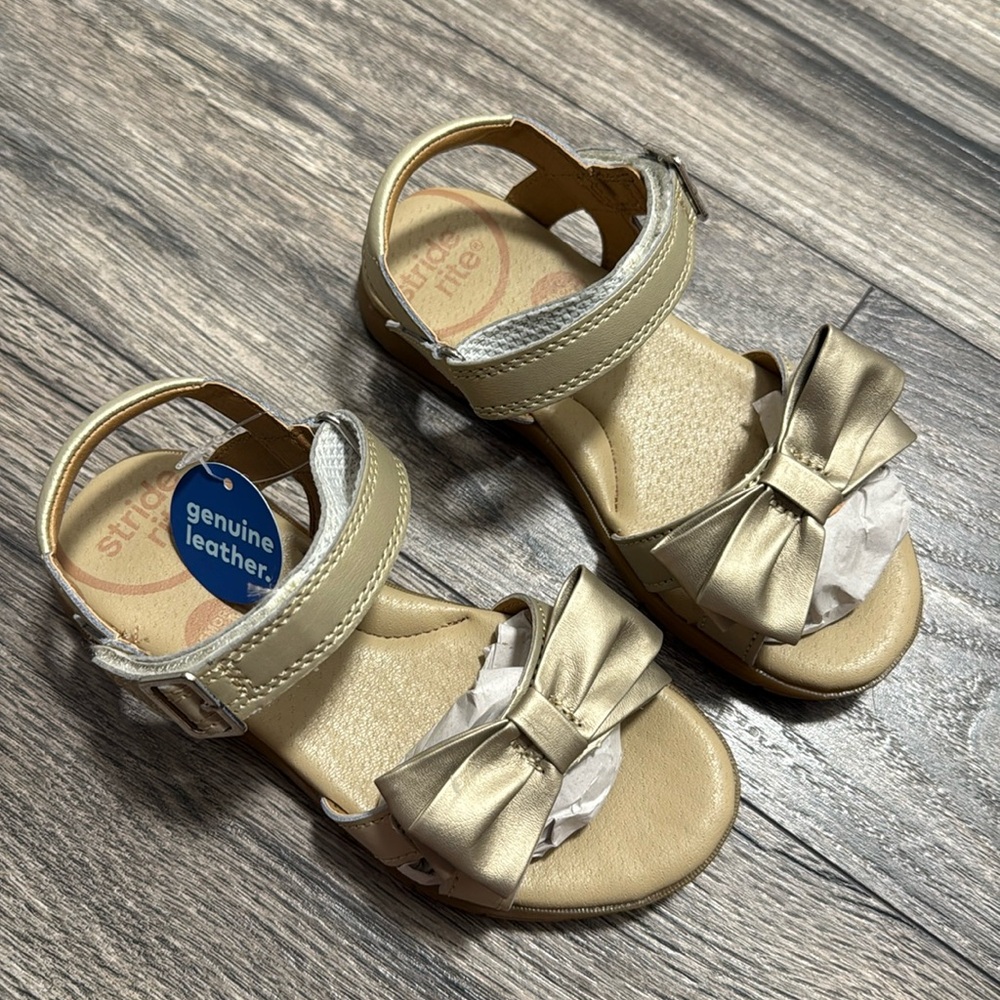 Stride rite Cesia sandals size 12W champagne girls new